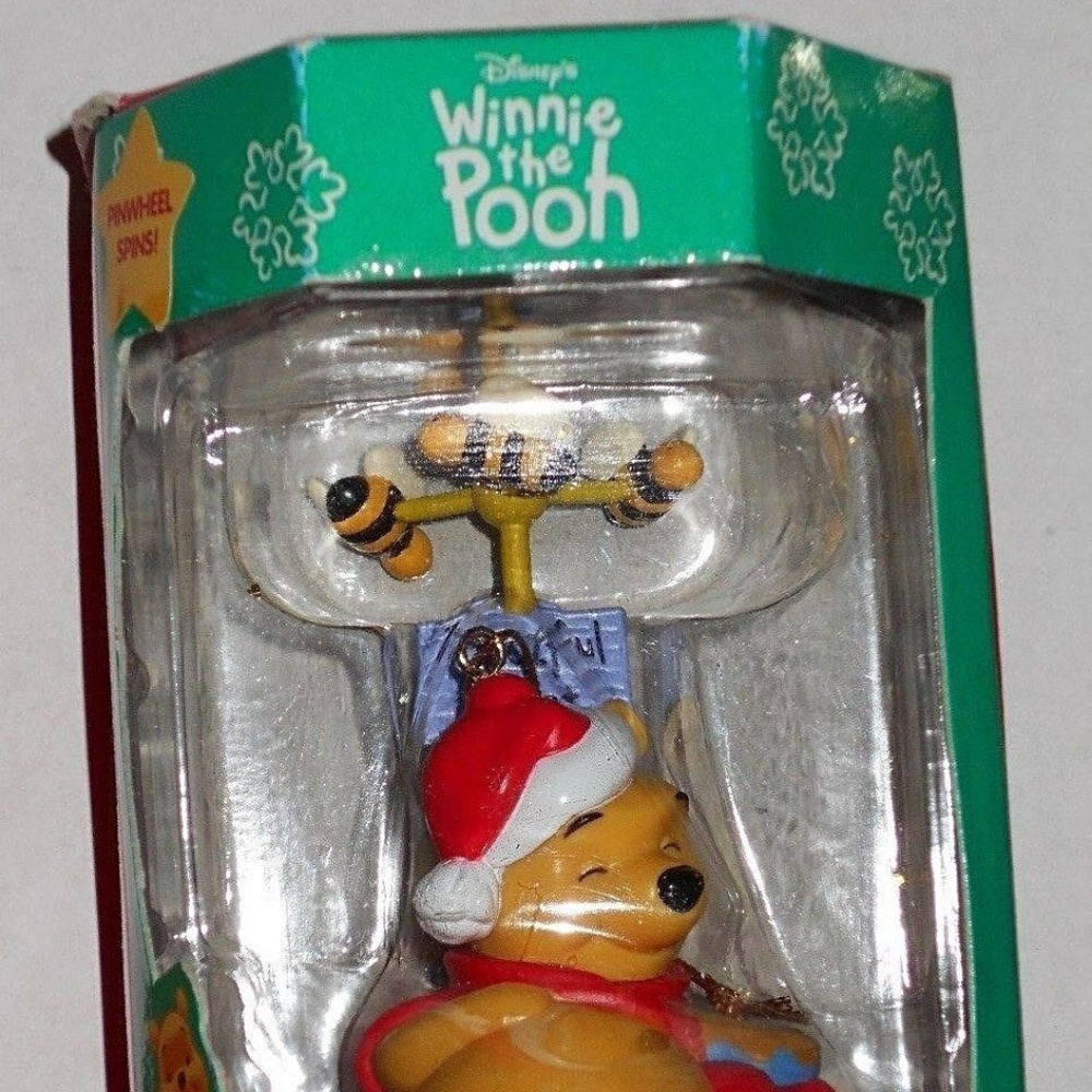 Christmas Disney Winnie the Pooh & bumble Bees